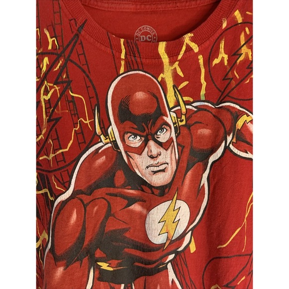 The Flash Barry Allen Youth Shirt DC Comics Graphic Unisex Cotton Sz 14/16 - Picture 3 of 5